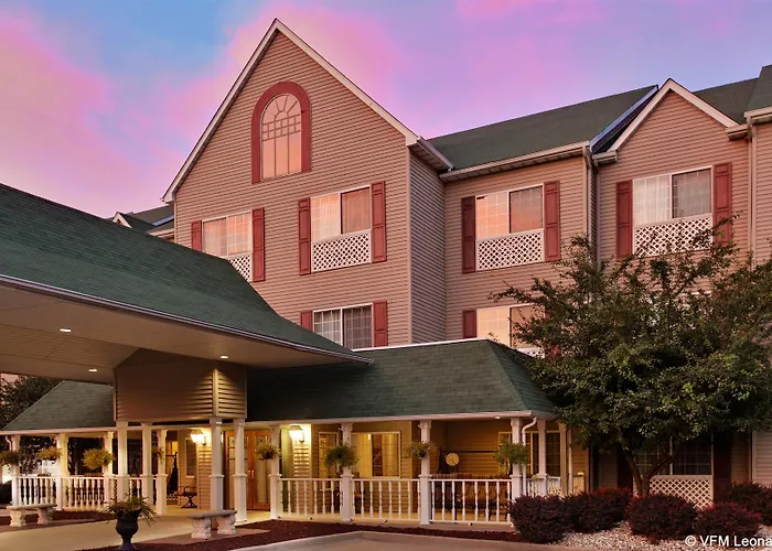 Garner - Forsyth By Ihg Hotel