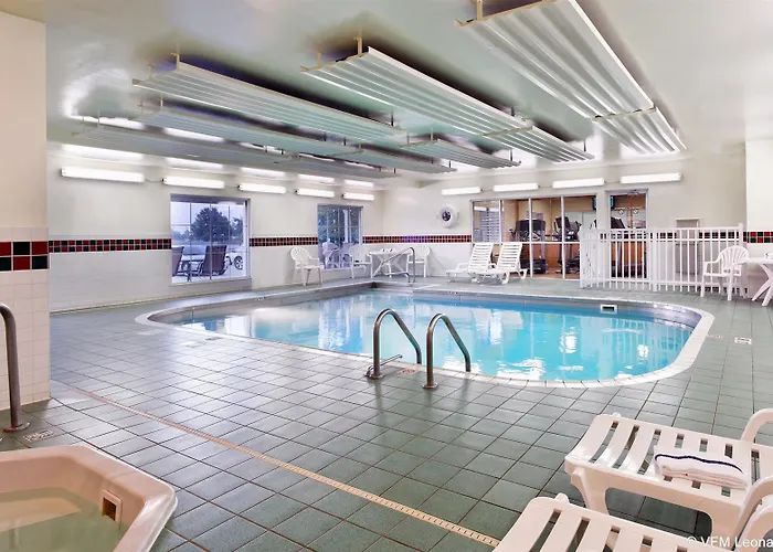 Garner - Forsyth By Ihg Hotel