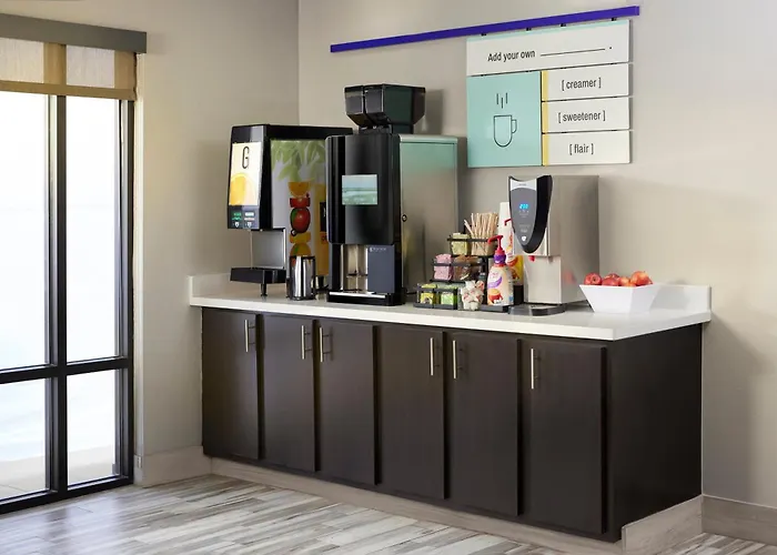 Hotel Garner - Forsyth By Ihg
