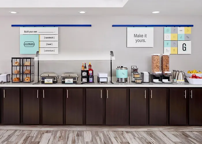 Hotel Garner - Forsyth By Ihg