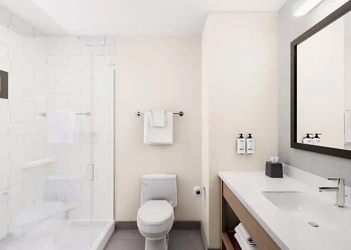 Garner - Forsyth By Ihg Hotel
