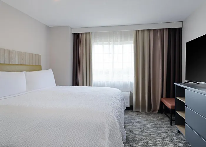 Hotel Garner - Forsyth By Ihg