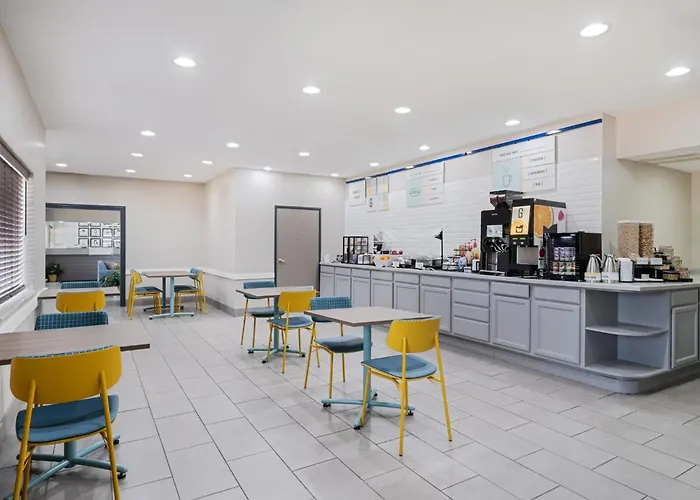 Garner - Forsyth By Ihg 3* Decatur
