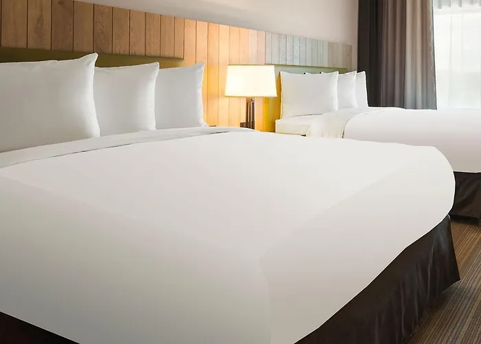 Garner - Forsyth By Ihg Hotel